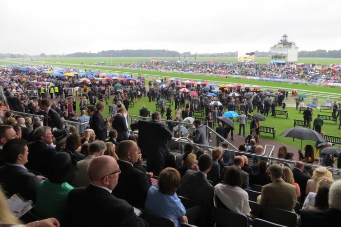 York Races Crowd Ebor Festival